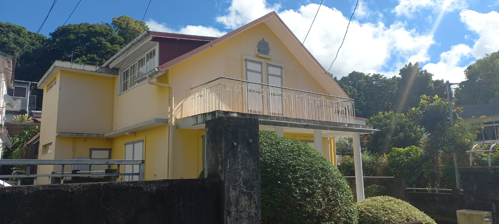 Maison à vendre à St claude, 110 m², 6 pièces – photo 1 sur 22